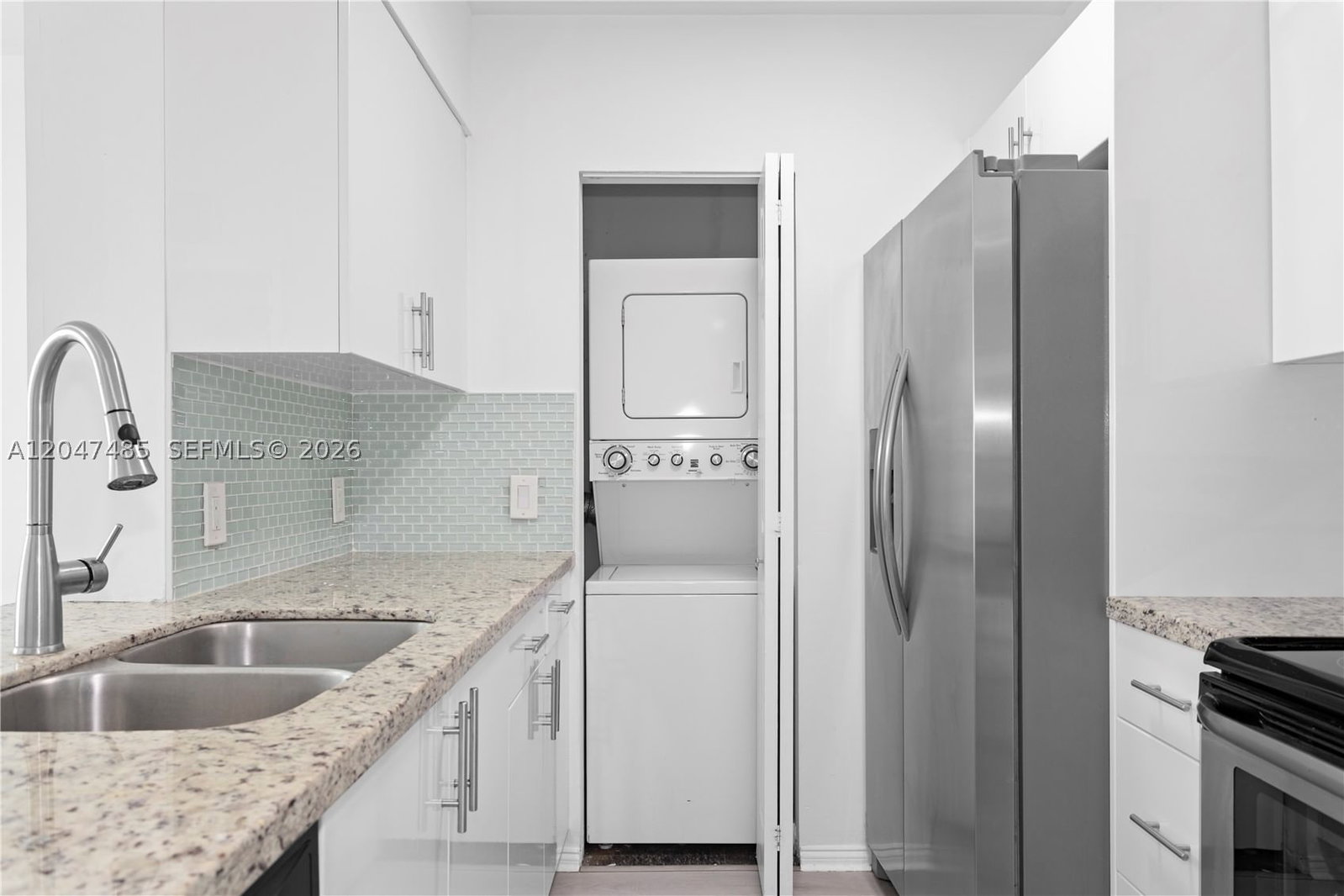 Real estate property located at 1155 Brickell Bay Dr #2206, Miami-dade, The Mark On Brickell Cond, Miami, FL