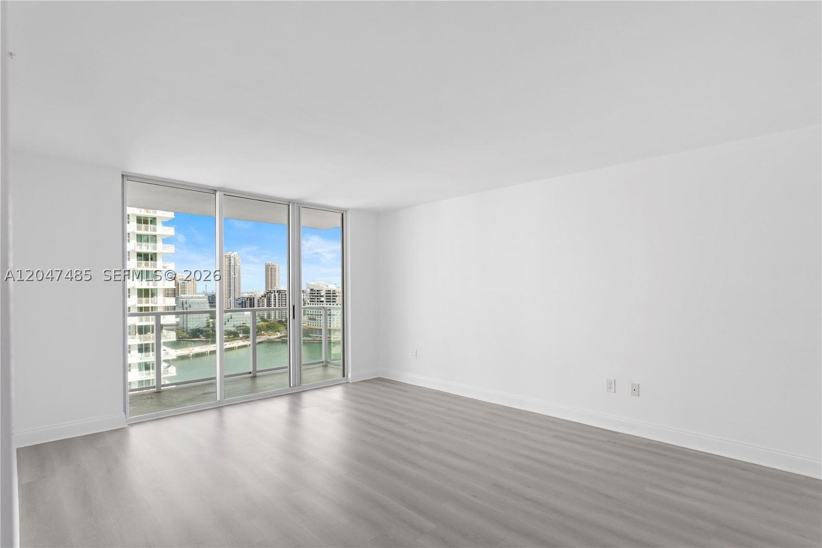 Real estate property located at 1155 Brickell Bay Dr #2206, Miami-dade, The Mark On Brickell Cond, Miami, FL