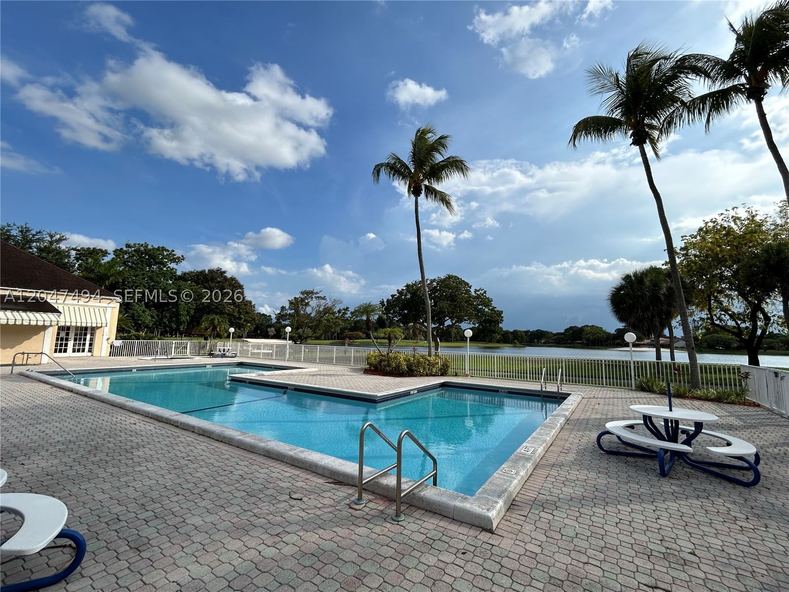 Real estate property located at 15340 106th Ter #817, Miami-dade, Hammocks Trails Condo, Miami, FL