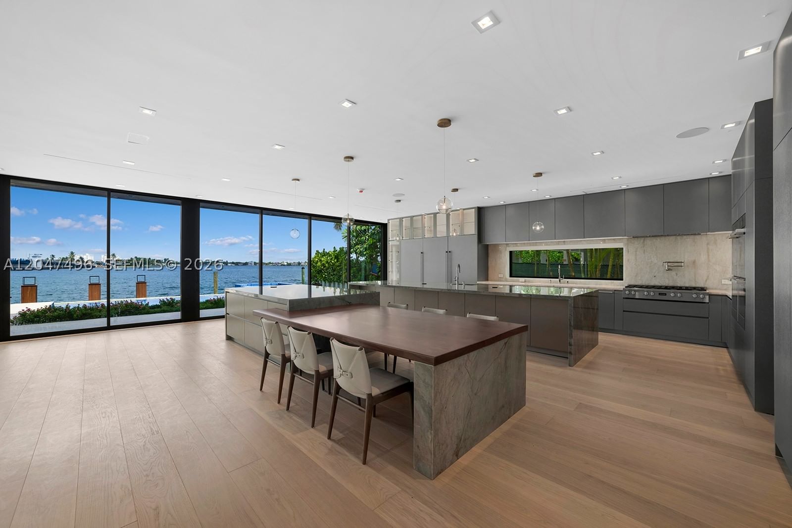 Real estate property located at 9720 Broadview Dr, Miami-dade, Bay Harbor Island, Bay Harbor Islands, FL