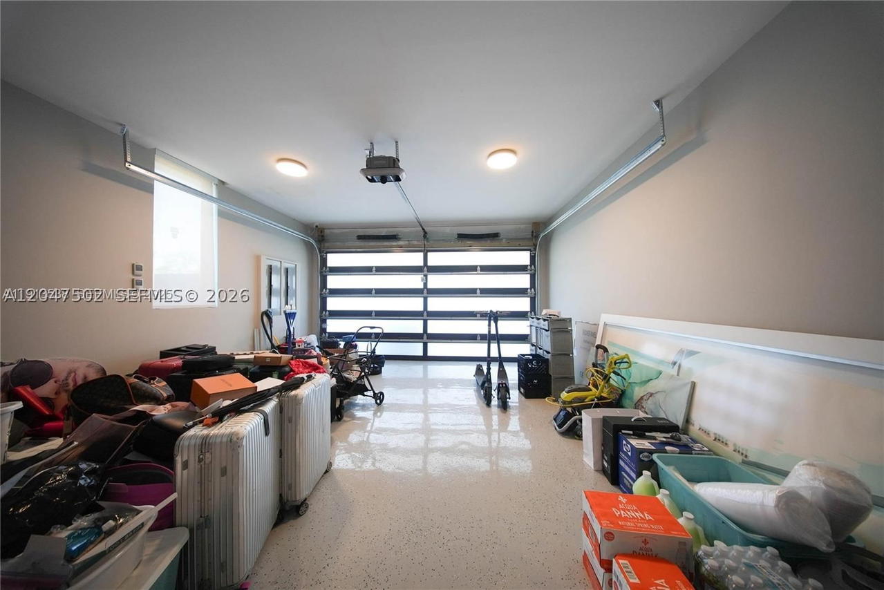 Real estate property located at 7520 Treasure Dr, Miami-dade, Treasure Island, North Bay Village, FL
