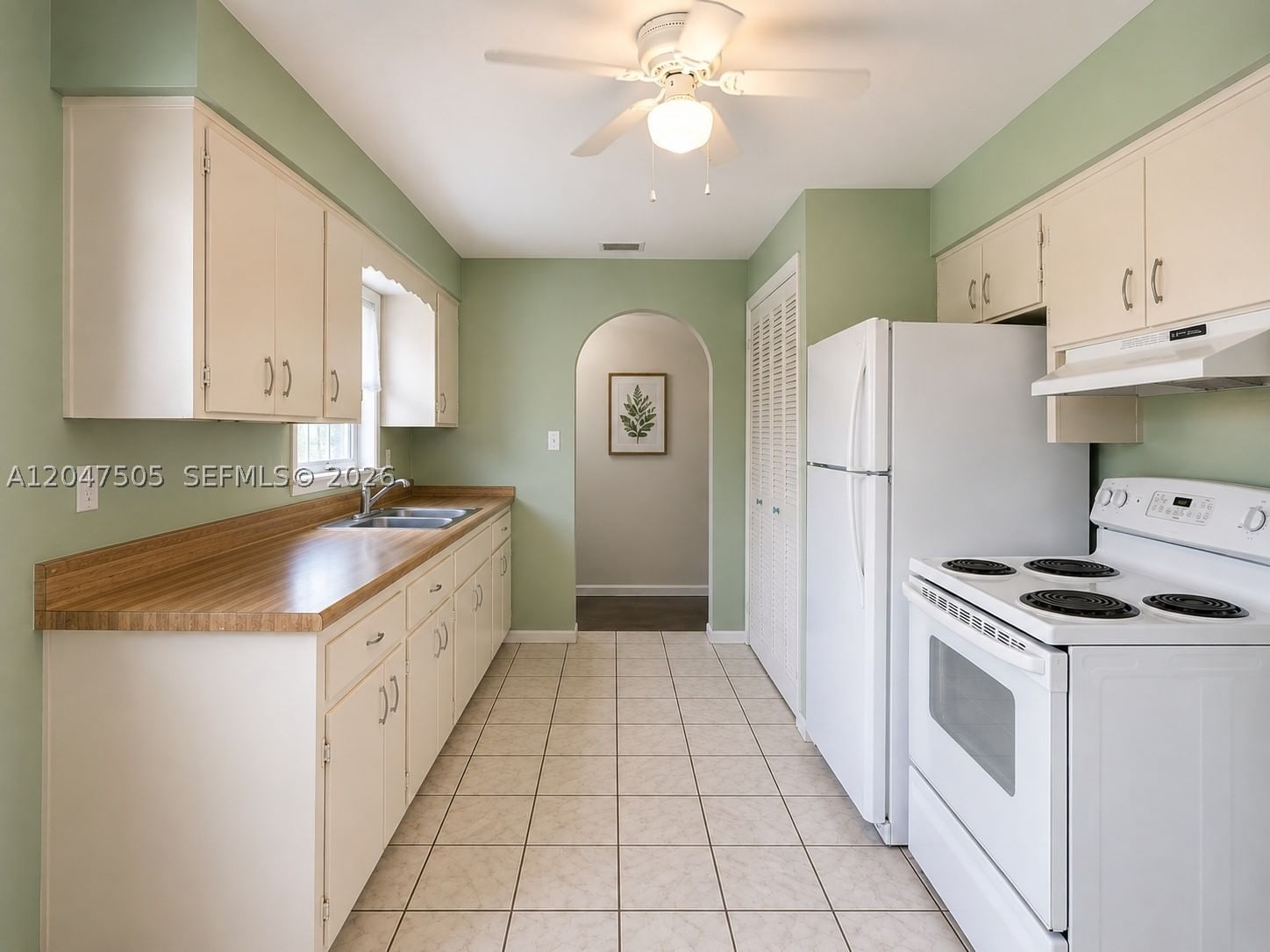 Real estate property located at 5240 82nd Ave, Broward, Everglades Sugar & Land C, Davie, FL