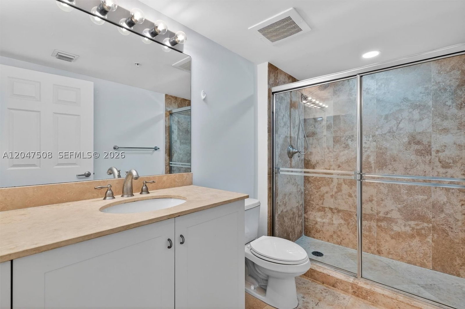 Real estate property located at 3232 Coral Way #903, Miami-dade, Gables Marquis Condo, Miami, FL