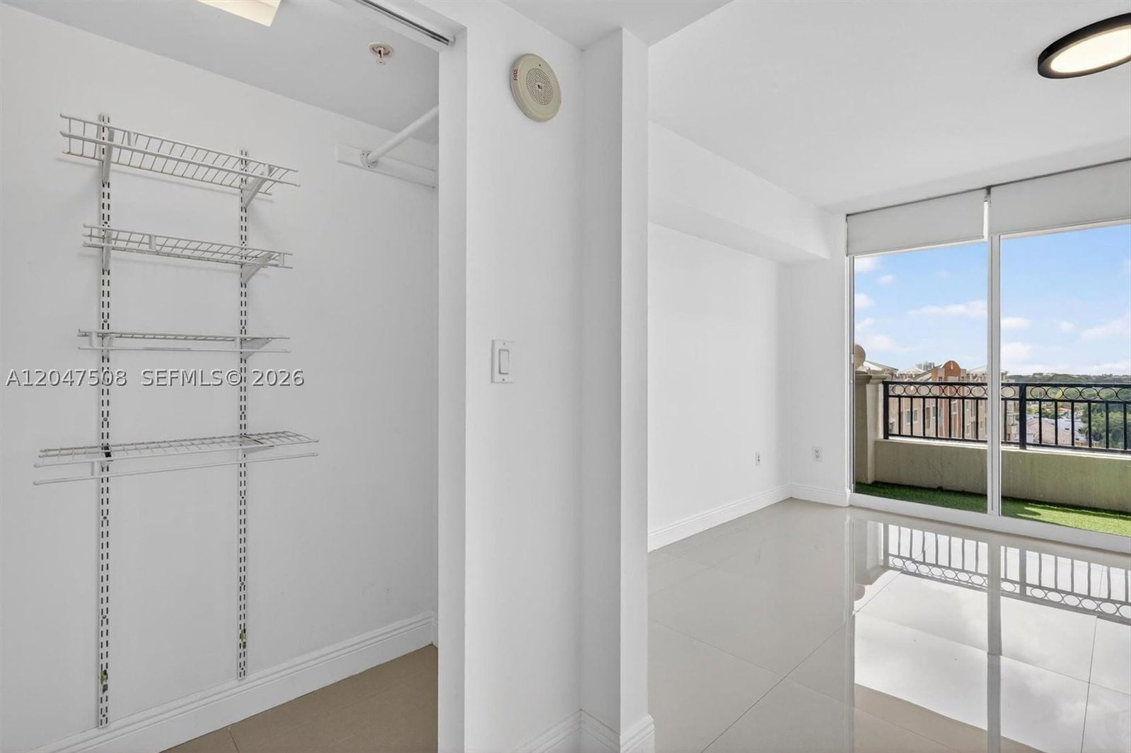Real estate property located at 3232 Coral Way #903, Miami-dade, Gables Marquis Condo, Miami, FL