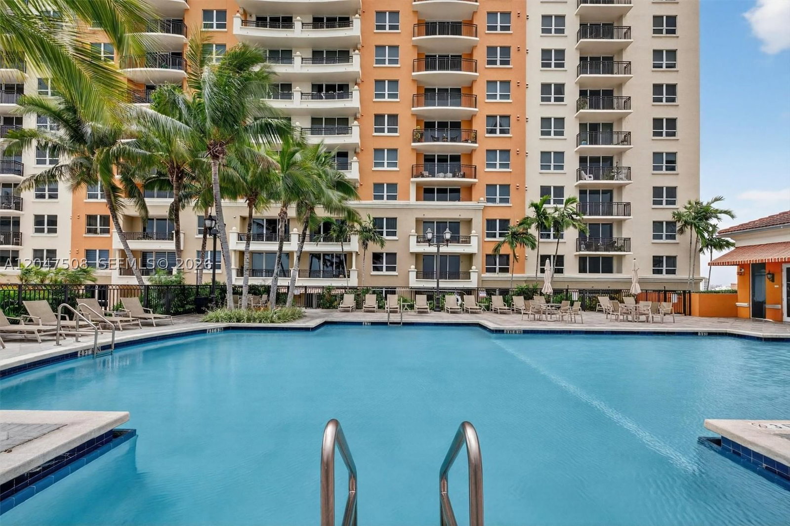 Real estate property located at 3232 Coral Way #903, Miami-dade, Gables Marquis Condo, Miami, FL