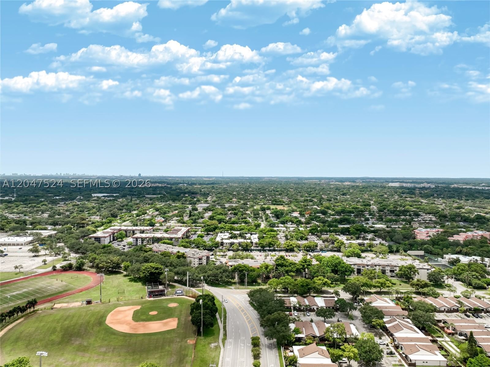 Real estate property located at 7000 17th St #303, Broward, Omega Condo No 2, Plantation, FL
