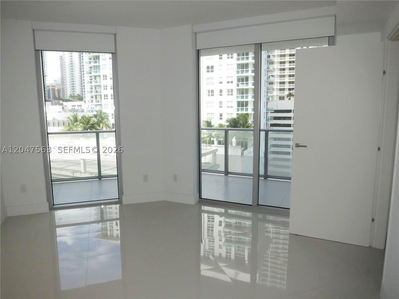 Real estate property located at 1300 Brickell Bay Dr #1110, Miami-dade, Brickell House Condo, Miami, FL