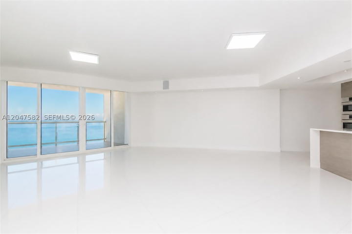 Real estate property located at 17201 Collins Ave #1807, Miami-dade, Ocean Four Condo, Sunny Isles Beach, FL