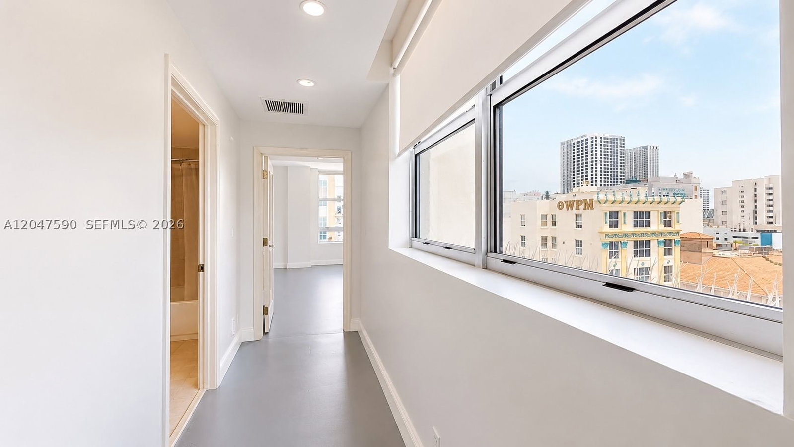 Real estate property located at 111 Flagler St #810, Miami-dade, Flagler First Condo, Miami, FL