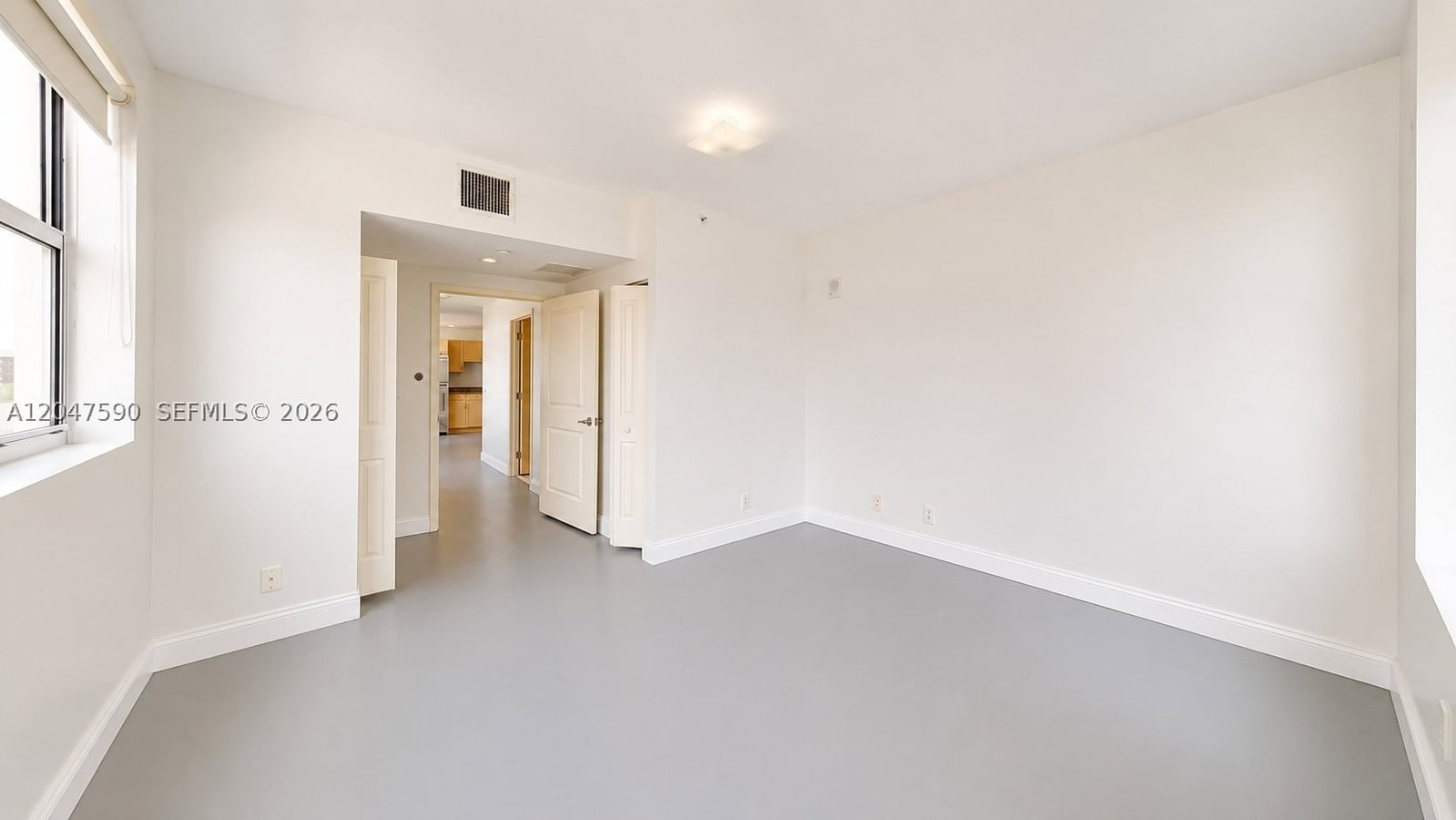 Real estate property located at 111 Flagler St #810, Miami-dade, Flagler First Condo, Miami, FL