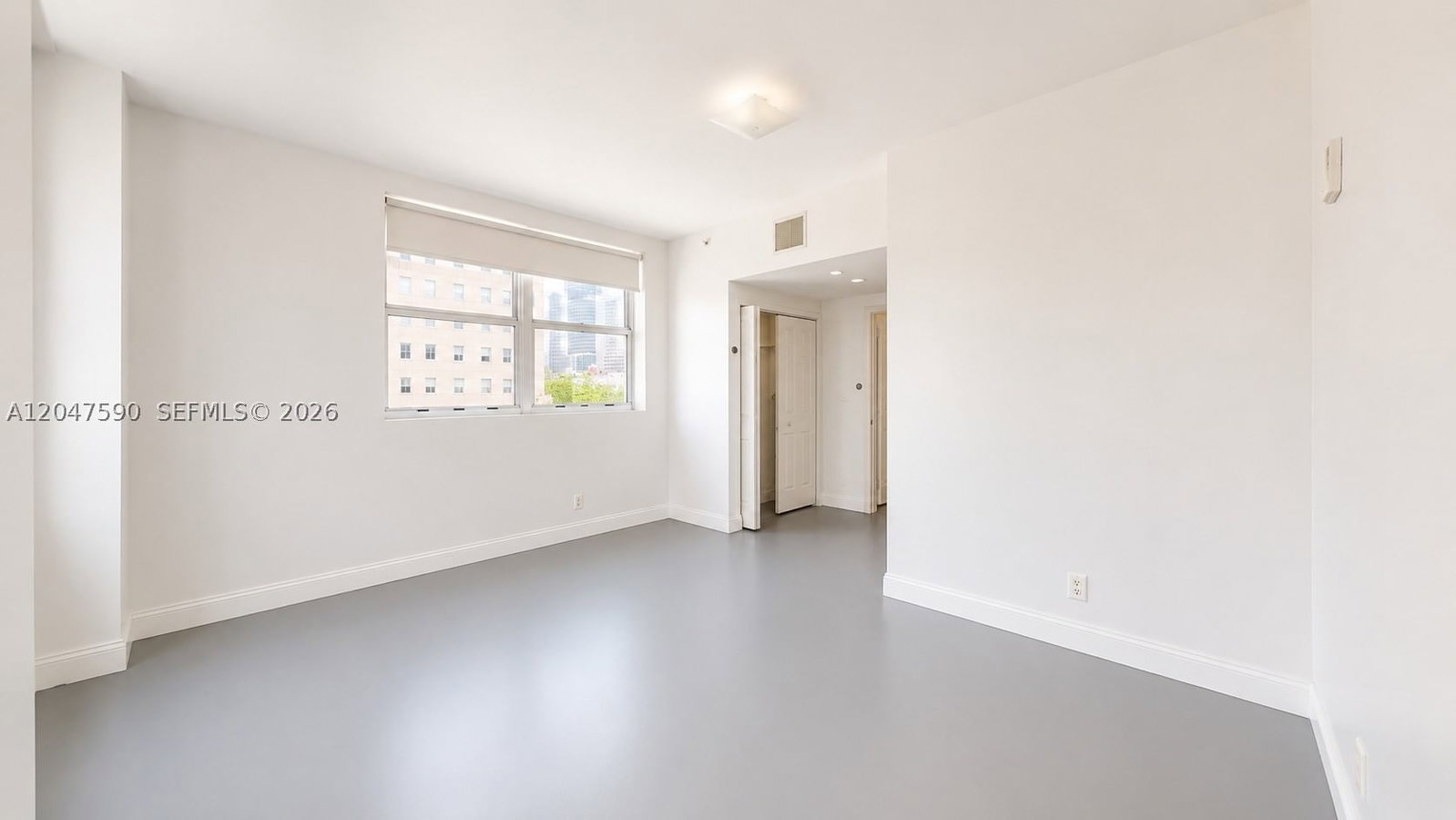 Real estate property located at 111 Flagler St #810, Miami-dade, Flagler First Condo, Miami, FL