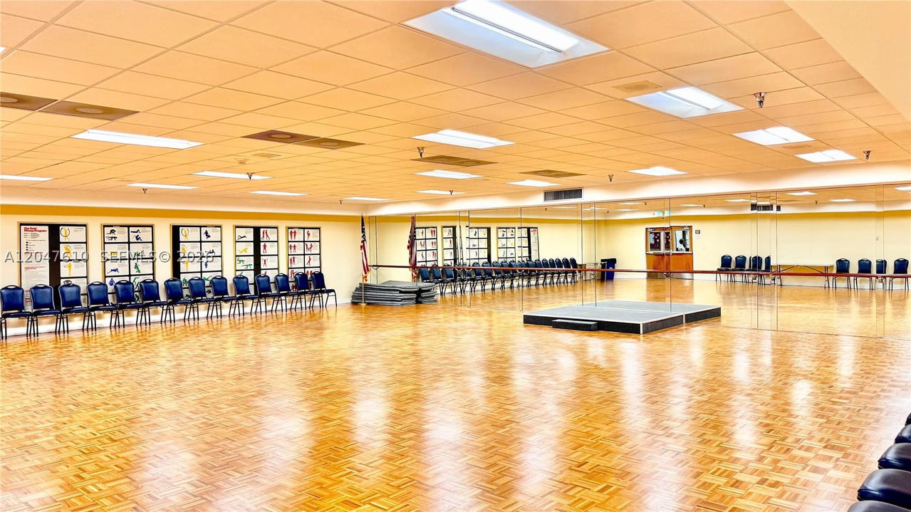 Real estate property located at 1251 125th Ave #402T, Broward, Cambridge At Century Vill, Pembroke Pines, FL