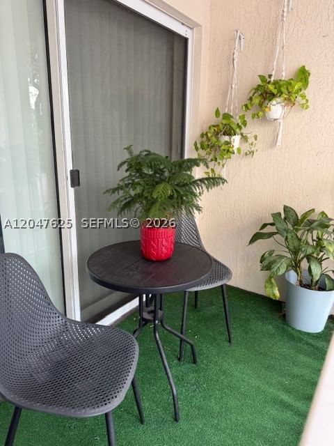 Real estate property located at , Miami-dade, St Mortiz At Doral Condo, Doral, FL