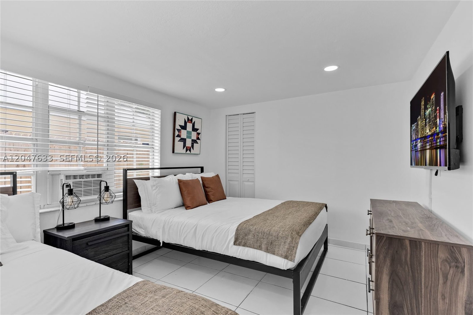 Real estate property located at 6445 22nd Ct, Broward, Welwyn Park, Miramar, FL