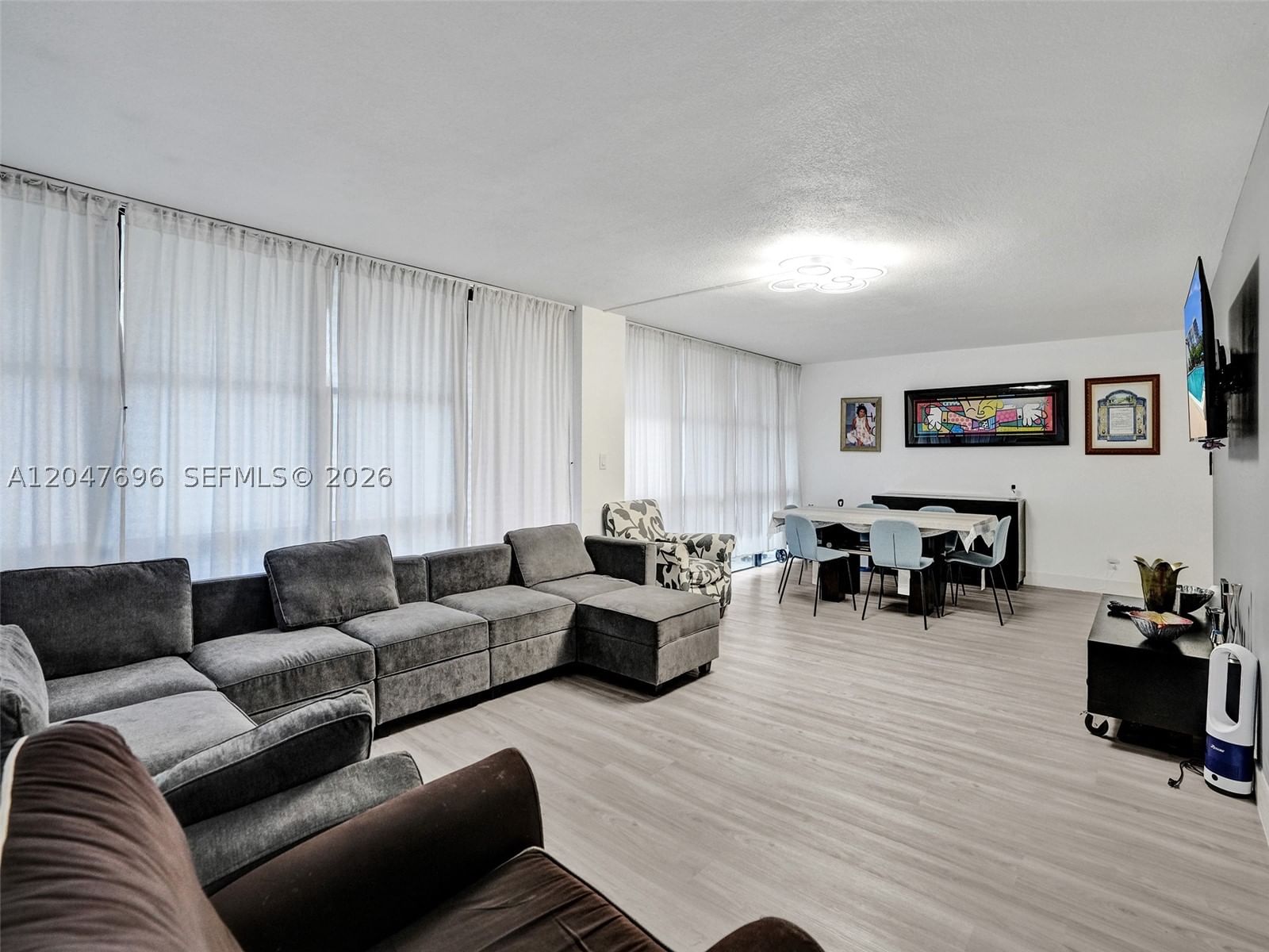 Real estate property located at 800 Parkview Dr #131, Broward, Oceanview Park Condo, Hallandale Beach, FL