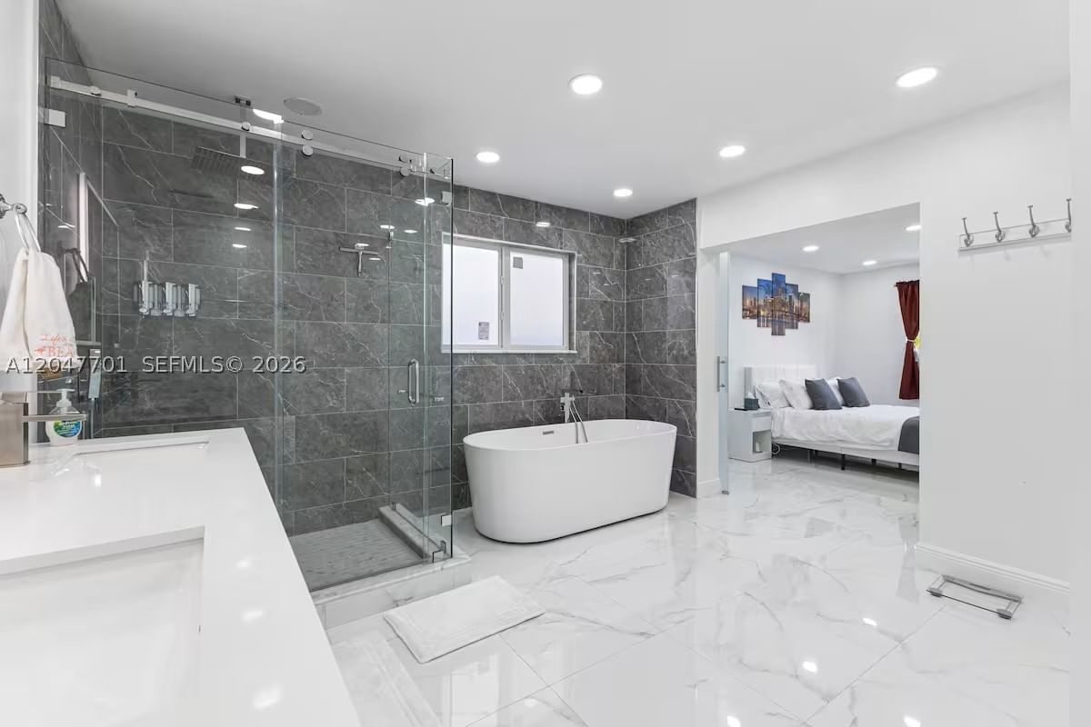 Real estate property located at 1240 159th St, Miami-dade, Fulford By The Sea Sec J, North Miami Beach, FL