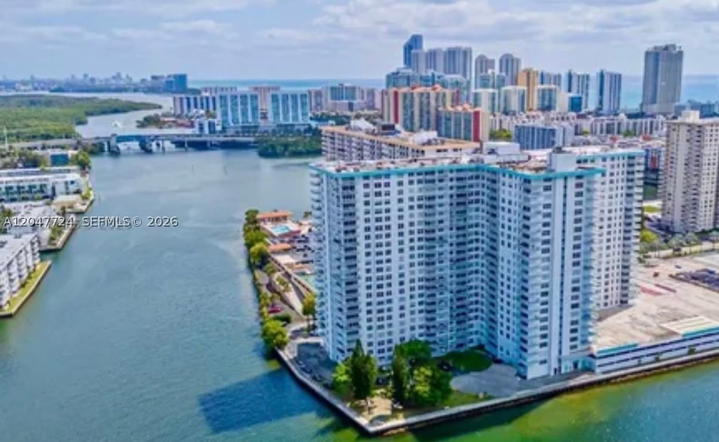 Real estate property located at 301 174th St #1208, Miami-dade, Winston Towers 500 Condo, Sunny Isles Beach, FL
