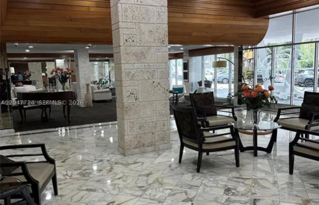 Real estate property located at 301 174th St #1208, Miami-dade, Winston Towers 500 Condo, Sunny Isles Beach, FL