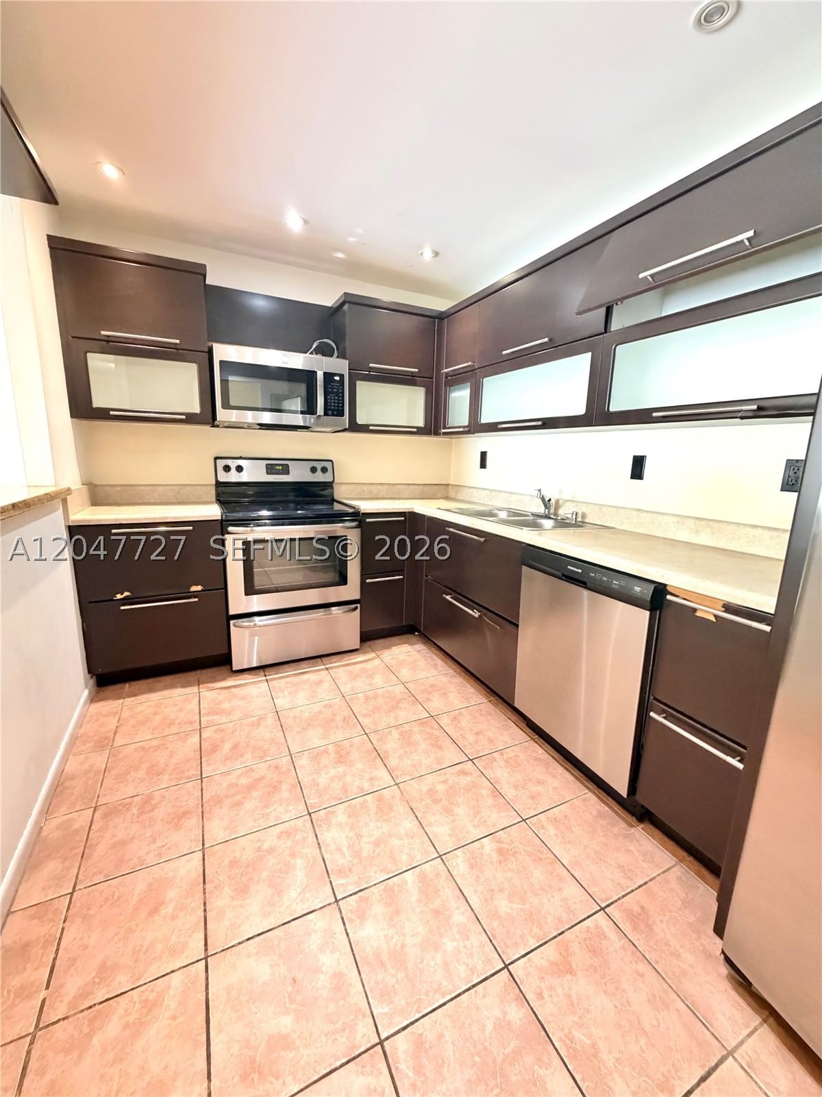 Real estate property located at 19380 Collins Ave #1001, Miami-dade, Oceanview Building B Cond, Sunny Isles Beach, FL