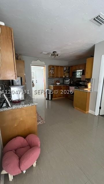 Real estate property located at 3000 72nd Way, Broward, Driftwood Estates No 2, Hollywood, FL