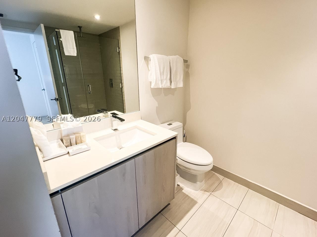 Real estate property located at 4010 Ocean Dr T3505, Broward, 4010 South Ocean Condo, Hollywood, FL
