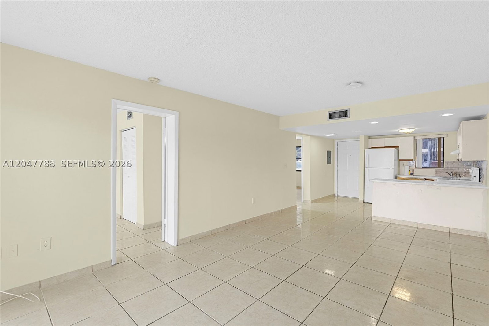Real estate property located at 5580 26th Ct #102, Miami-dade, Vista Alegre Townhomes Co, Hialeah, FL