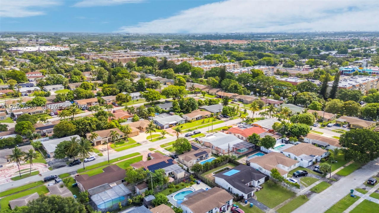 Real estate property located at 4230 23rd Ct, Broward, Holiday Village Sec Two, Lauderhill, FL