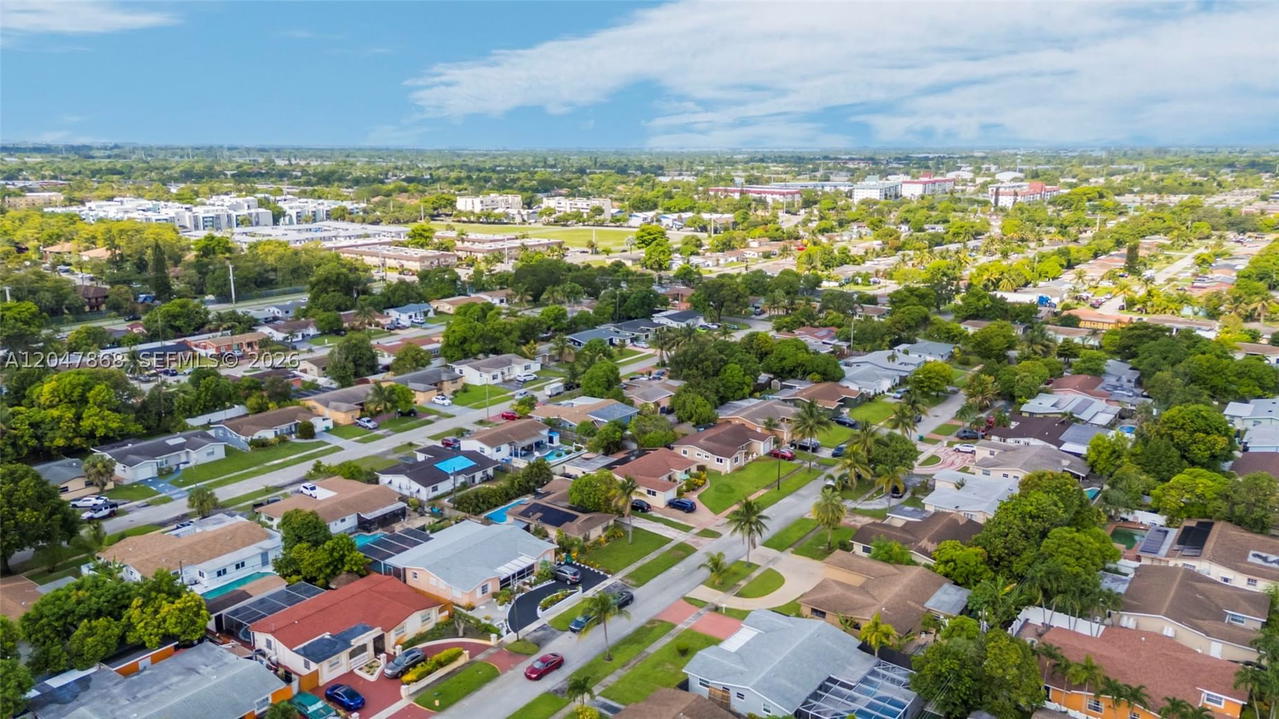 Real estate property located at 4230 23rd Ct, Broward, Holiday Village Sec Two, Lauderhill, FL