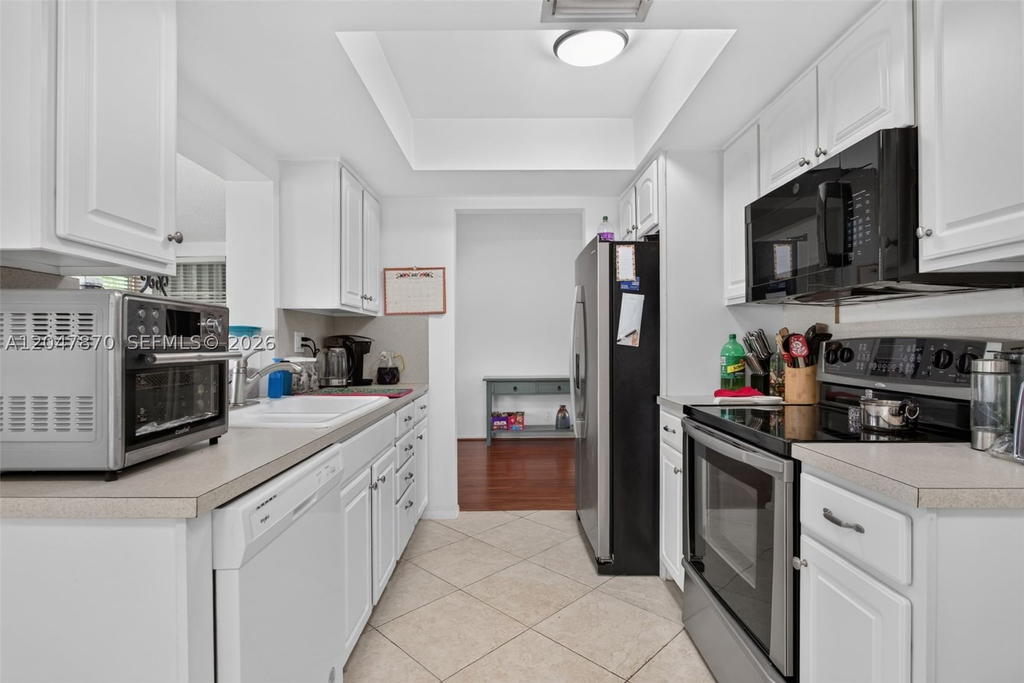 Real estate property located at 220 Golf Blvd, Broward, Leisureville First Sec, Pompano Beach, FL