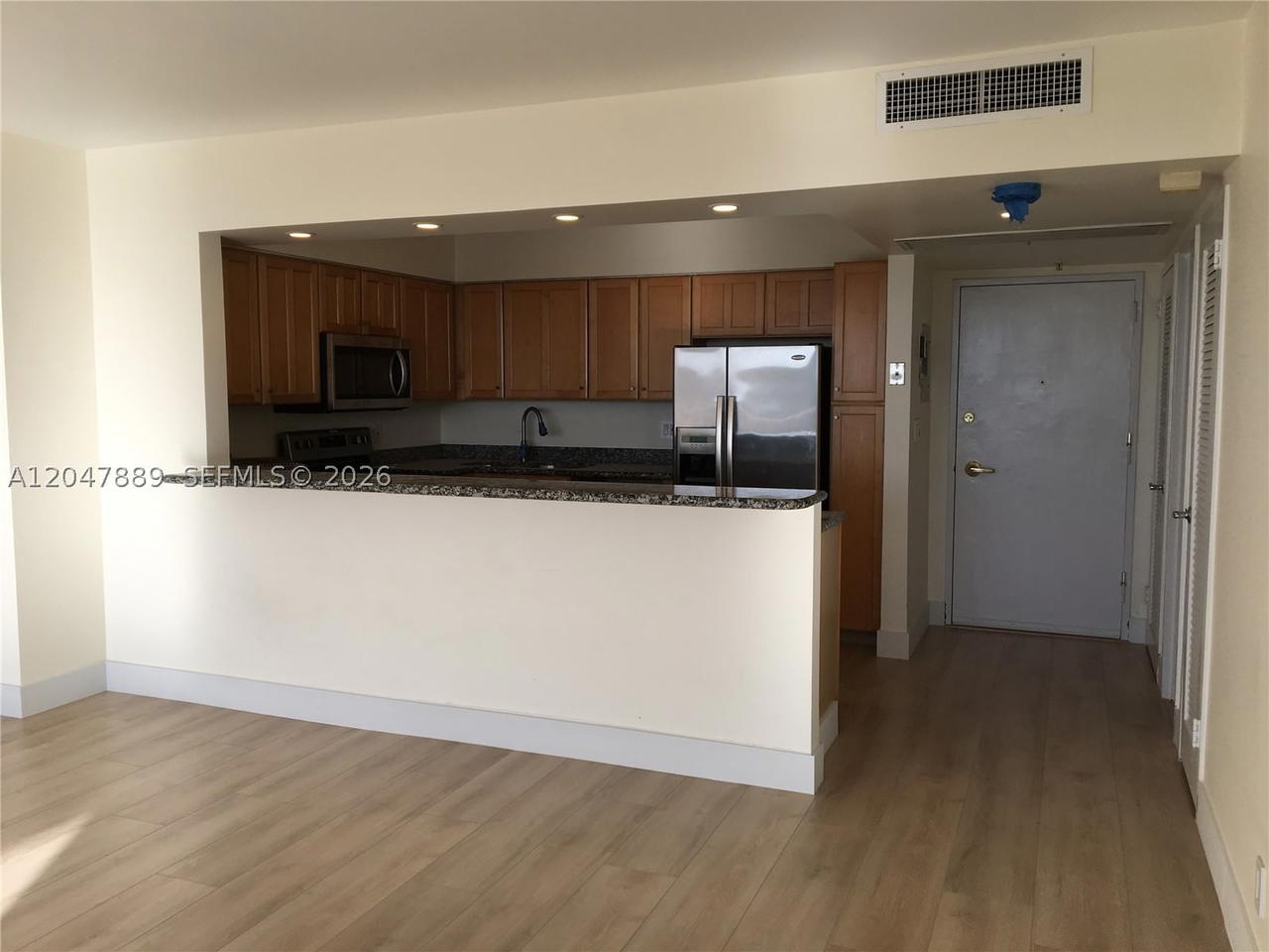 Real estate property located at 5700 Collins Ave #6J, Miami-dade, Seacoast 5700 Condo, Miami Beach, FL