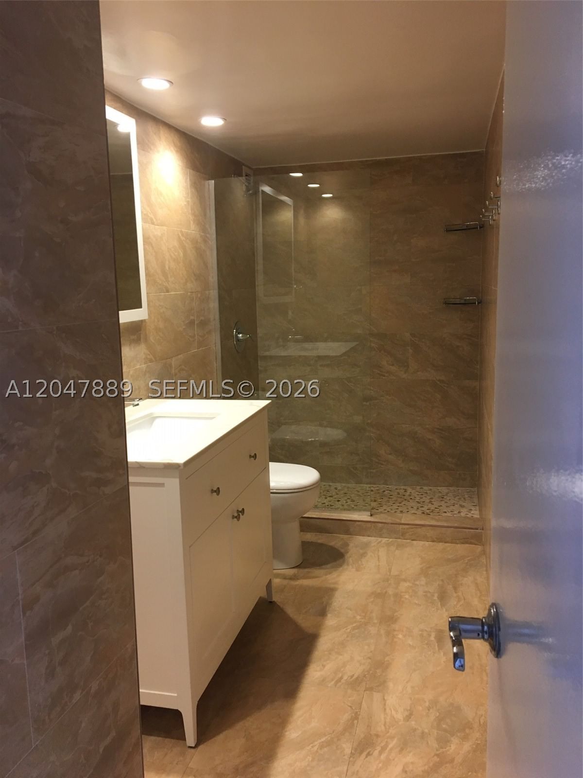 Real estate property located at 5700 Collins Ave #6J, Miami-dade, Seacoast 5700 Condo, Miami Beach, FL
