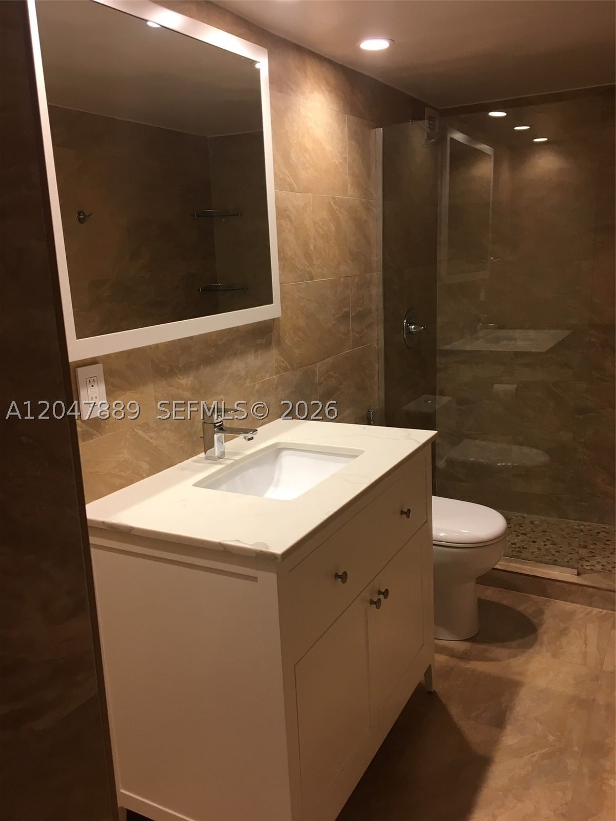 Real estate property located at 5700 Collins Ave #6J, Miami-dade, Seacoast 5700 Condo, Miami Beach, FL