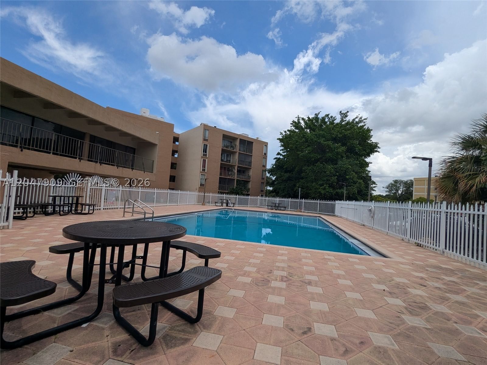Real estate property located at 9140 Fontainebleau Blvd #504, Miami-dade, Parkside No 2 Condo - Bld, Miami, FL