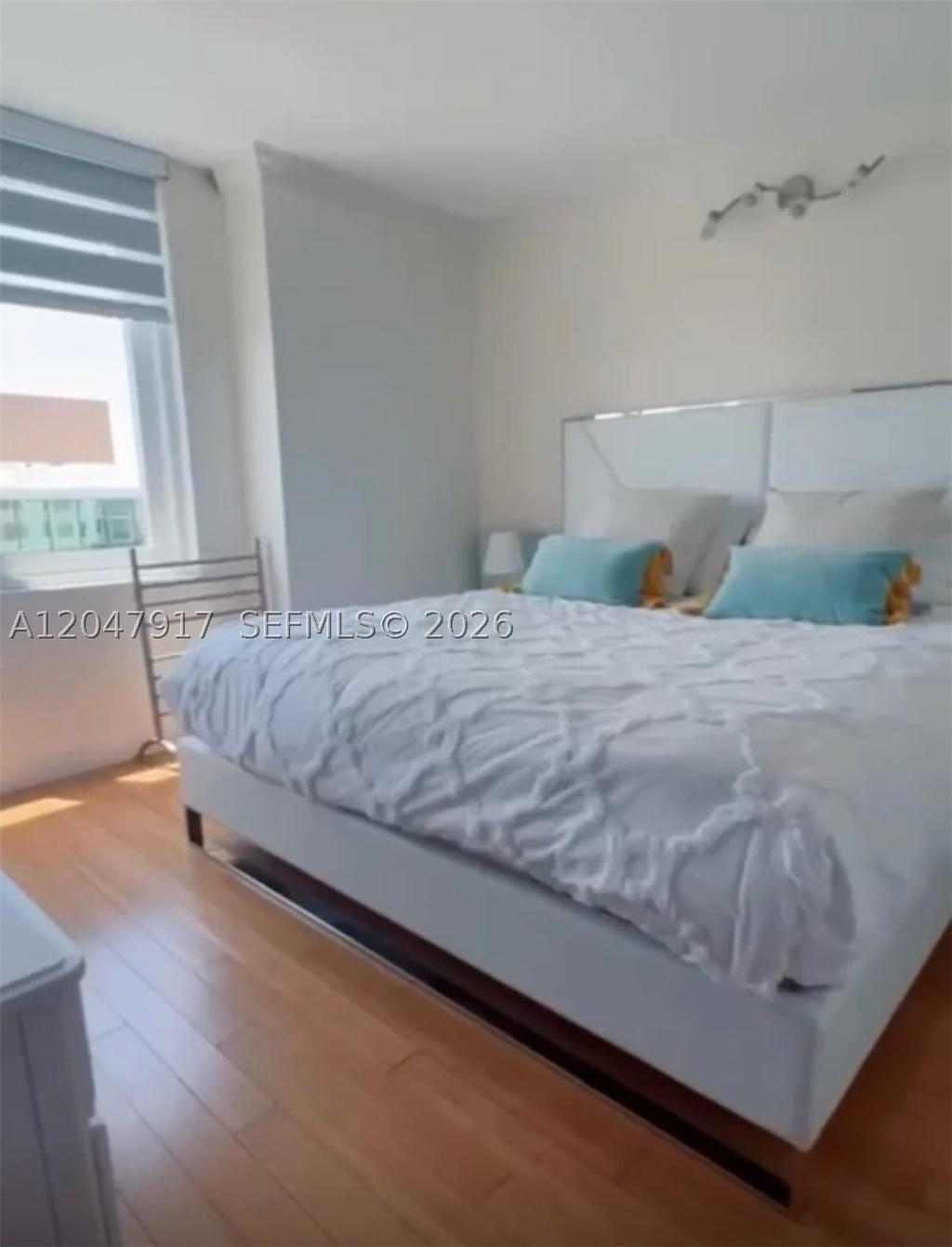 Real estate property located at 2301 Collins Ave #833, Miami-dade, Roney Palace Condo, Miami Beach, FL