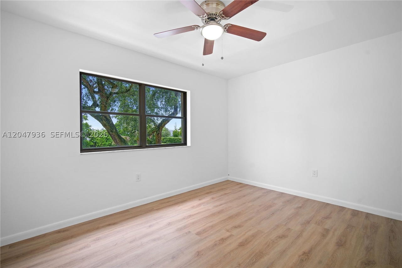 Real estate property located at 1891 61st Ave B215, Broward, Baptist Towers Condo, Hollywood, FL