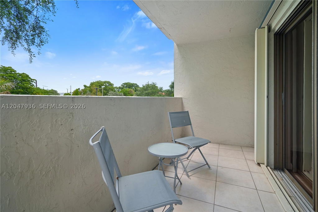 Real estate property located at 1891 61st Ave B215, Broward, Baptist Towers Condo, Hollywood, FL