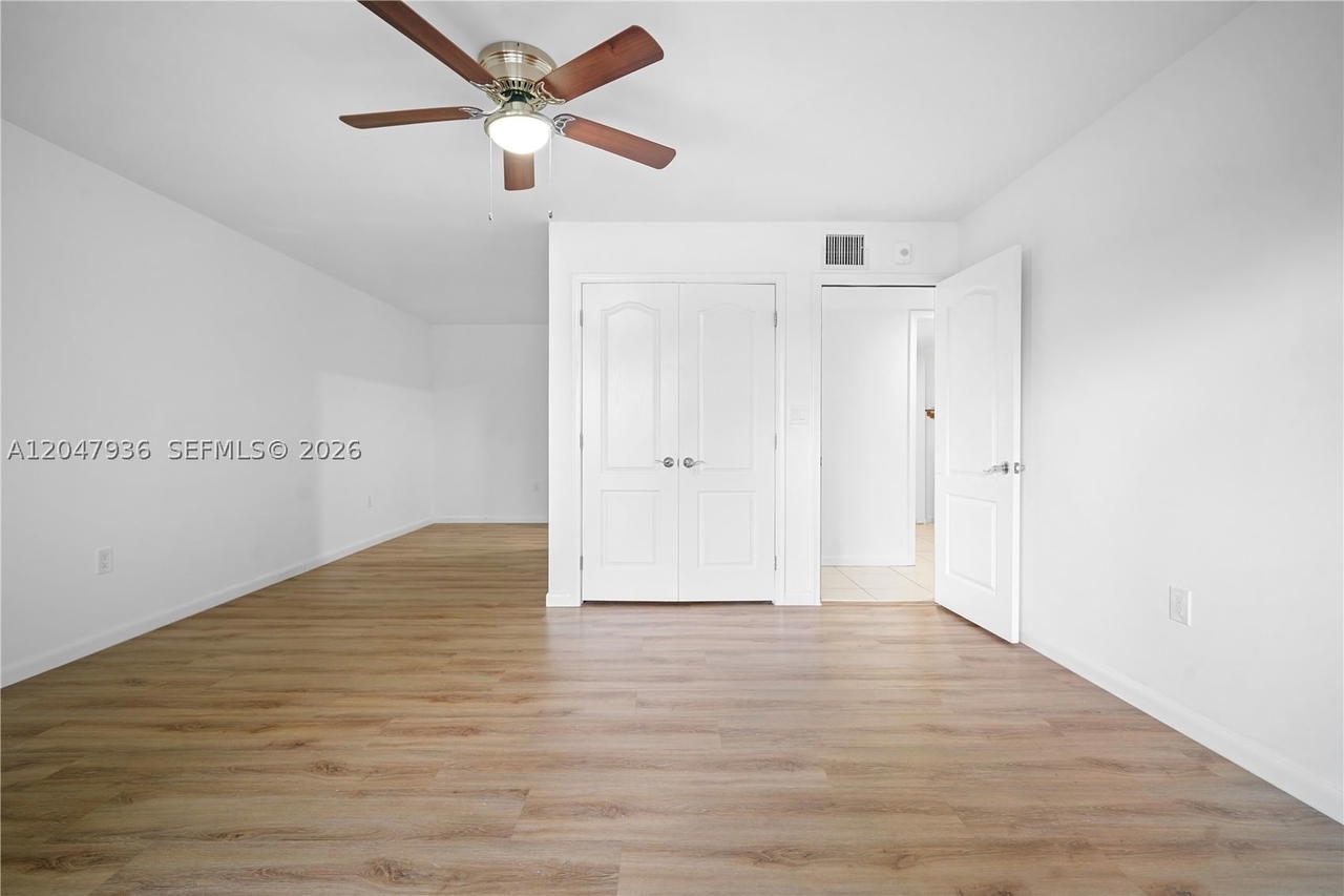 Real estate property located at 1891 61st Ave B215, Broward, Baptist Towers Condo, Hollywood, FL