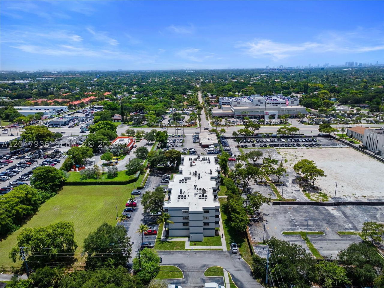 Real estate property located at 1891 61st Ave B215, Broward, Baptist Towers Condo, Hollywood, FL