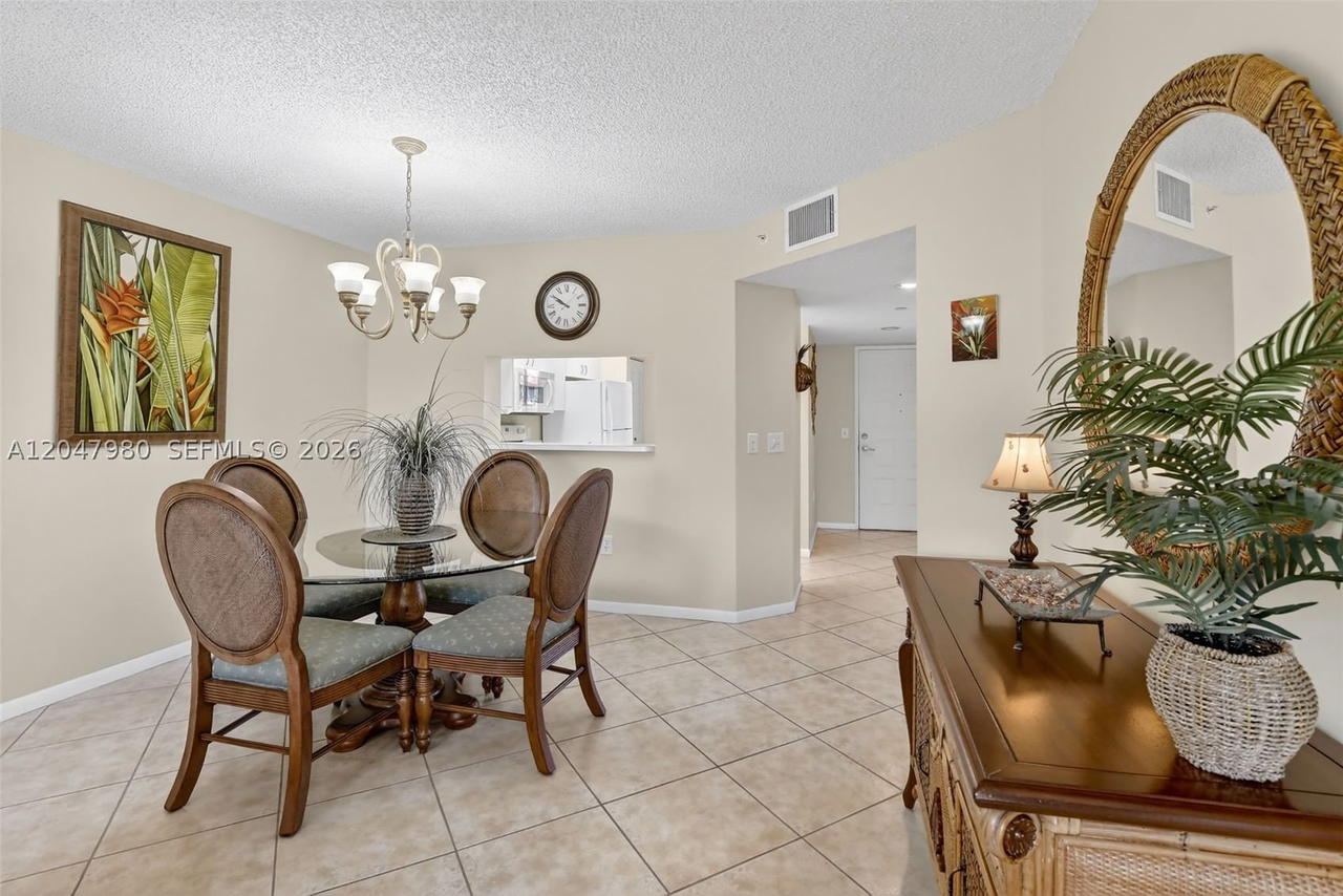 Real estate property located at 1651 127th Ave #305A, Broward, Falmouth At Century Villa, Pembroke Pines, FL