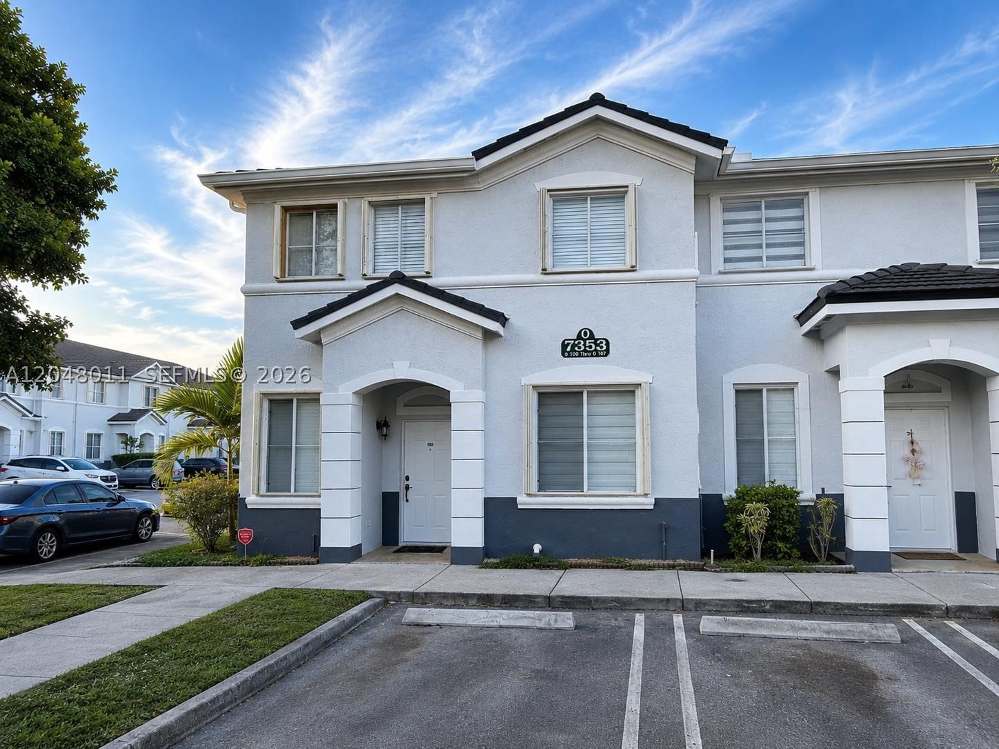 Real estate property located at 7353 174th Ter #107, Miami-dade, Shoma Villas Ii At Countr, Hialeah, FL