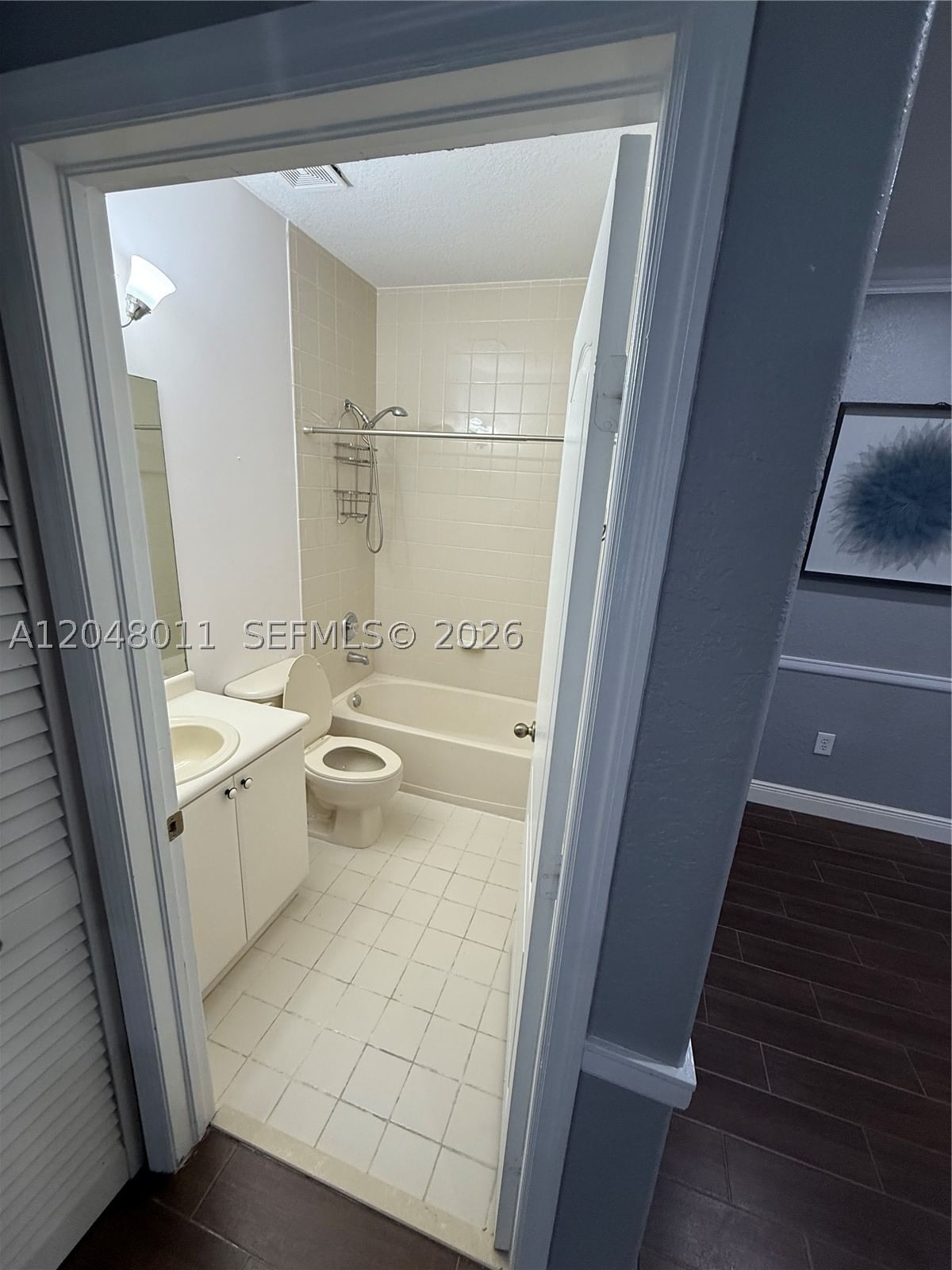 Real estate property located at 7353 174th Ter #107, Miami-dade, Shoma Villas Ii At Countr, Hialeah, FL