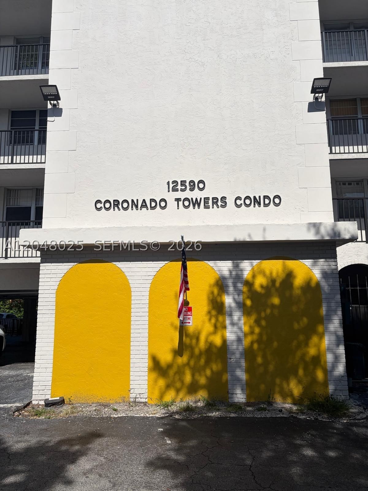 Real estate property located at 12590 16th Ave #512, Miami-dade, 12590 Coronado Towers Con, North Miami, FL