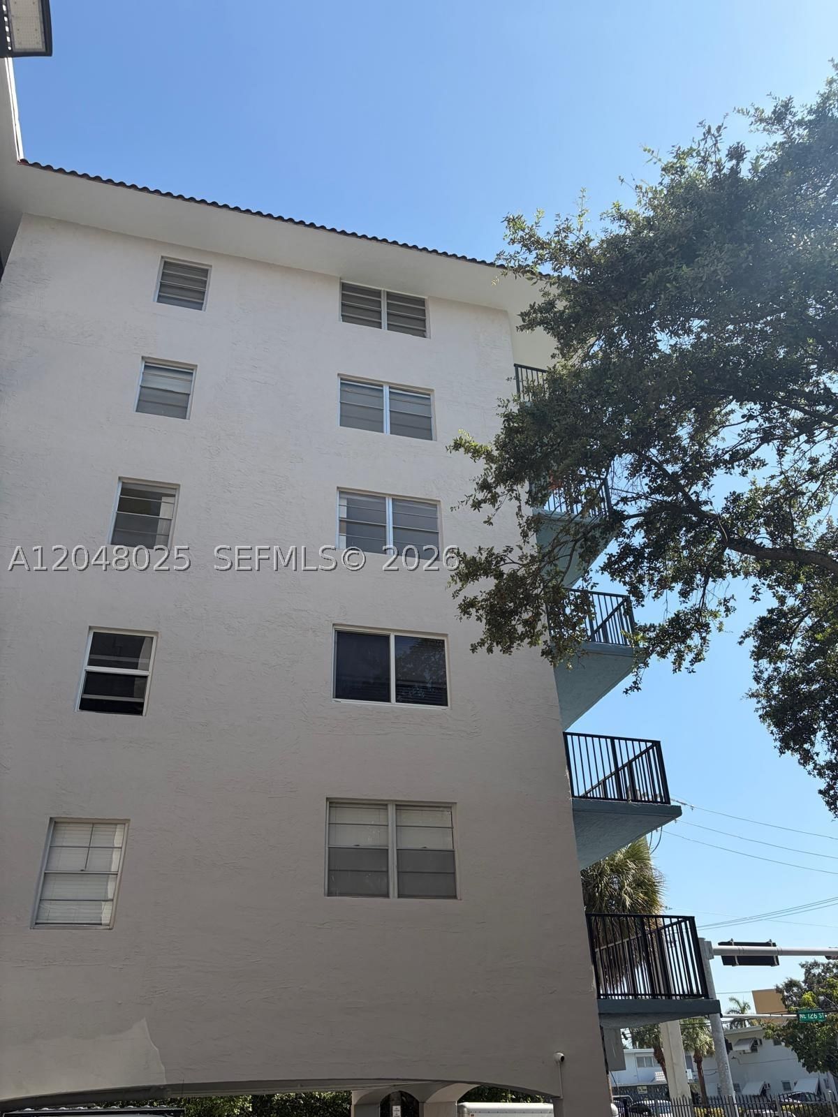 Real estate property located at 12590 16th Ave #512, Miami-dade, 12590 Coronado Towers Con, North Miami, FL