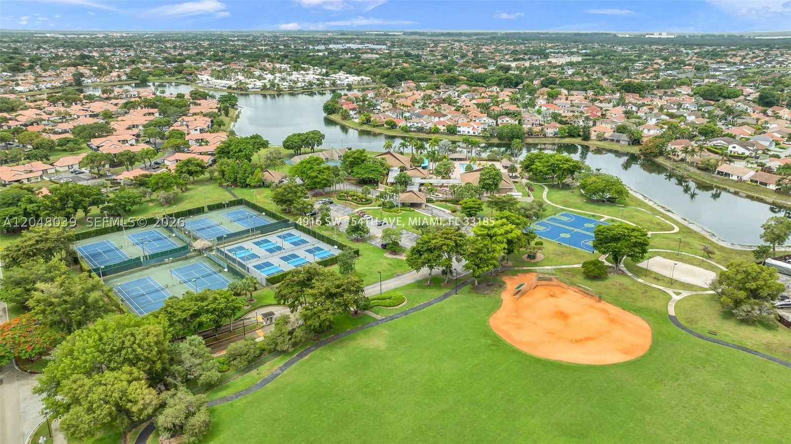 Real estate property located at 4916 154th Ave, Miami-dade, Lakes Of The Meadow-meado, Miami, FL