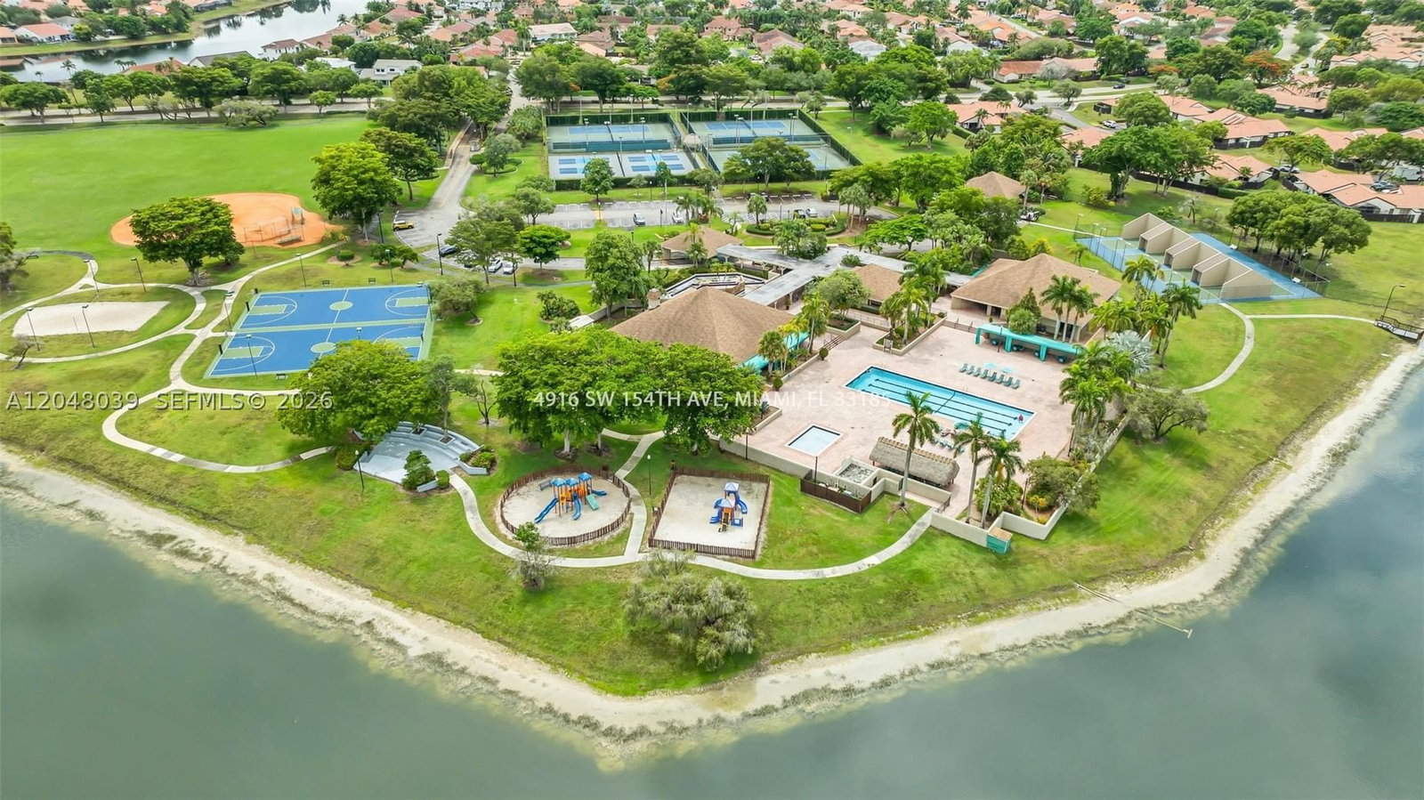 Real estate property located at 4916 154th Ave, Miami-dade, Lakes Of The Meadow-meado, Miami, FL