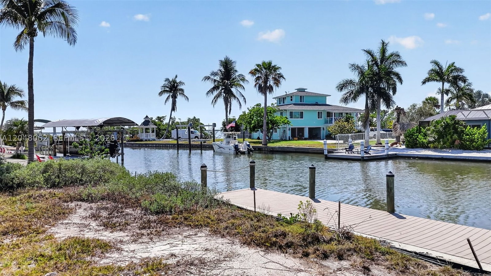 Real estate property located at 21571 Widgeon Ter, Lee, Fort Myers Beach, Fort Myers, FL