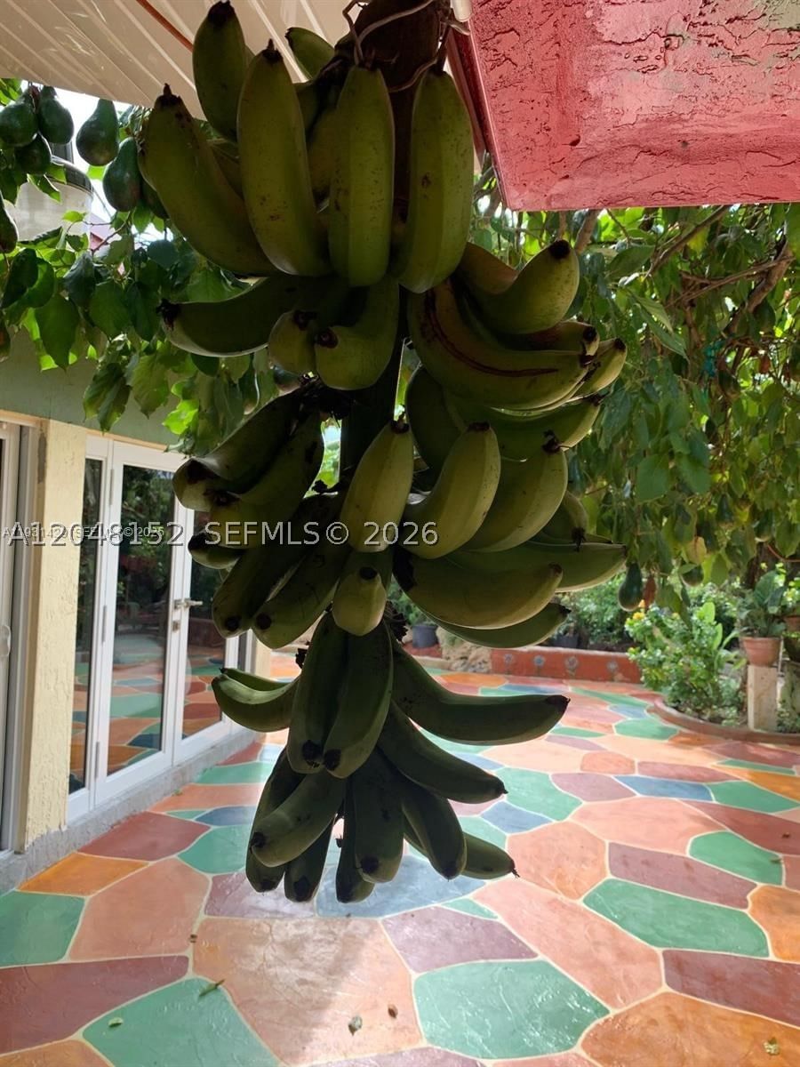 Real estate property located at 10955 56th St, Miami-dade, Westwood Lake 6th Addn, Miami, FL