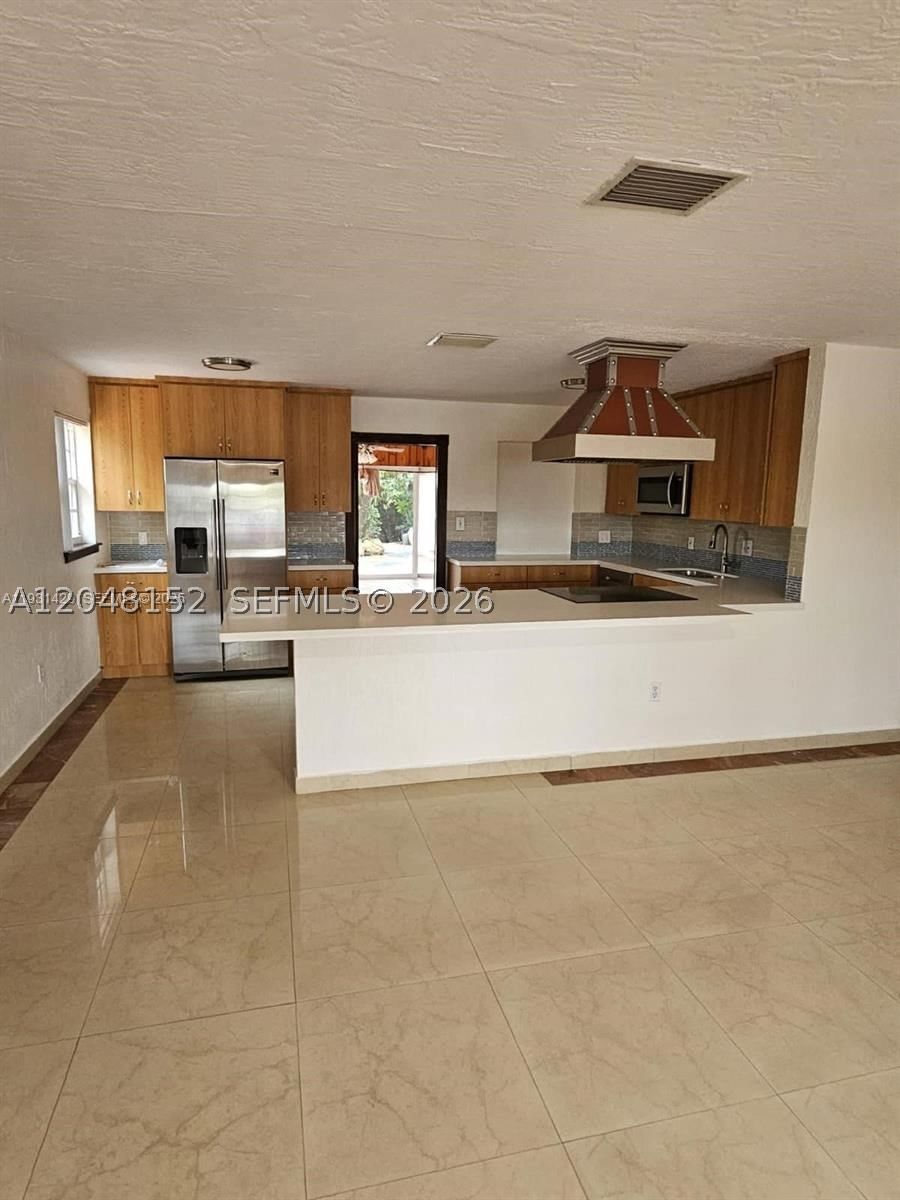 Real estate property located at 10955 56th St, Miami-dade, Westwood Lake 6th Addn, Miami, FL