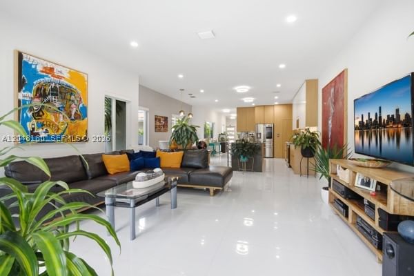 Real estate property located at 2931 38th Ct #2, Miami-dade, Southern Pine Villas, Miami, FL