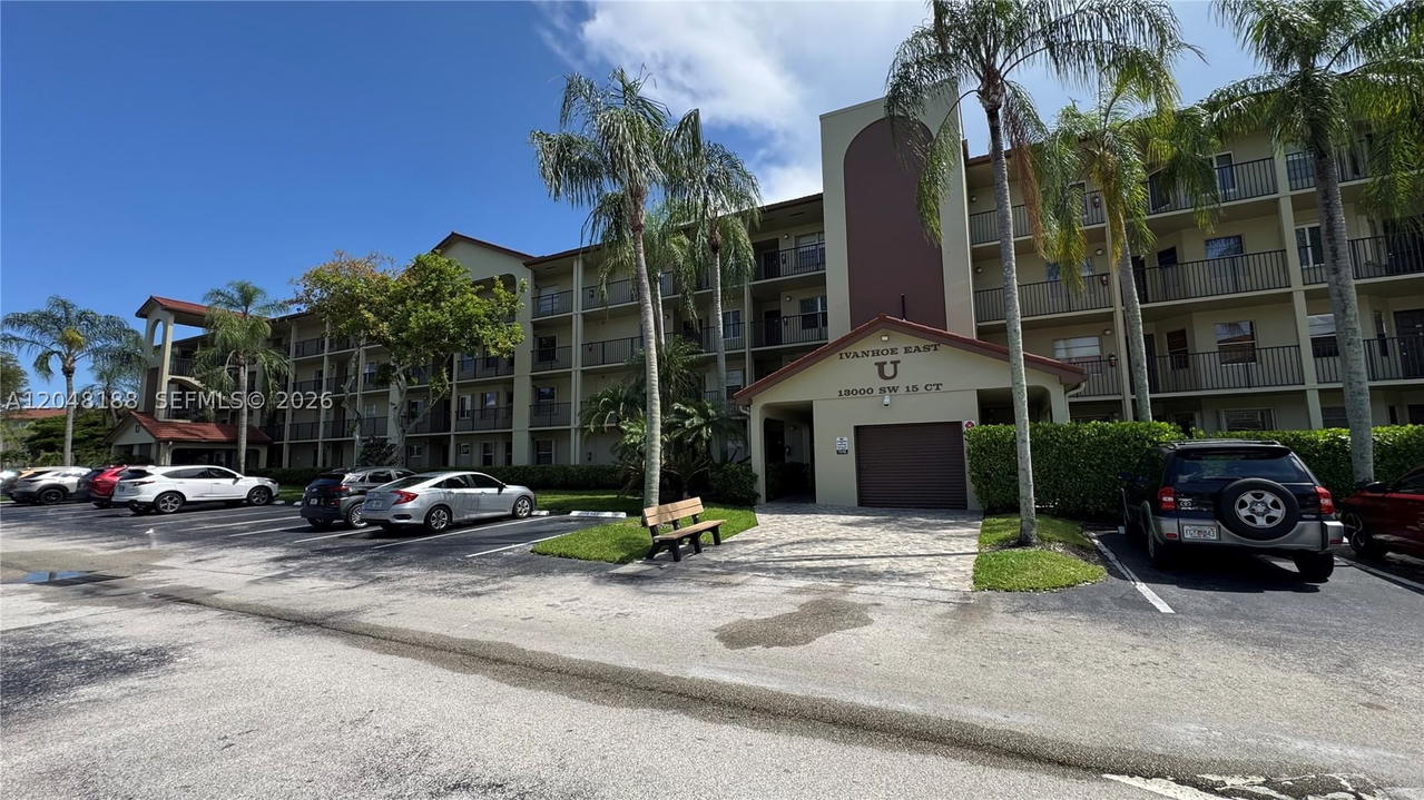 Real estate property located at 13000 15th Ct #209U, Broward, Ivanhoe East At Century V, Pembroke Pines, FL